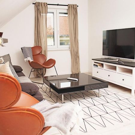 Blackncozy - Design Appartement Mit Boxspringbett Und Balkon Lorrach Ngoại thất bức ảnh