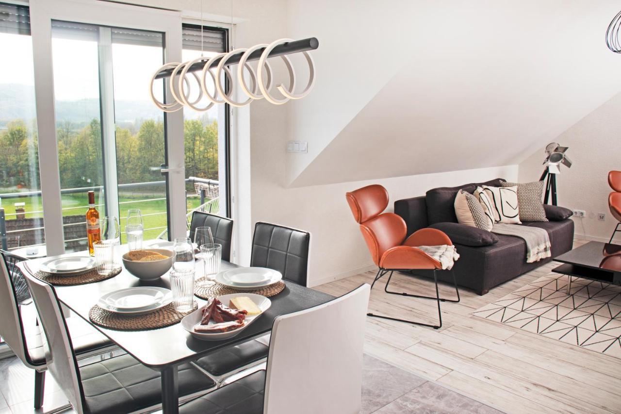 Blackncozy - Design Appartement Mit Boxspringbett Und Balkon Lorrach Ngoại thất bức ảnh